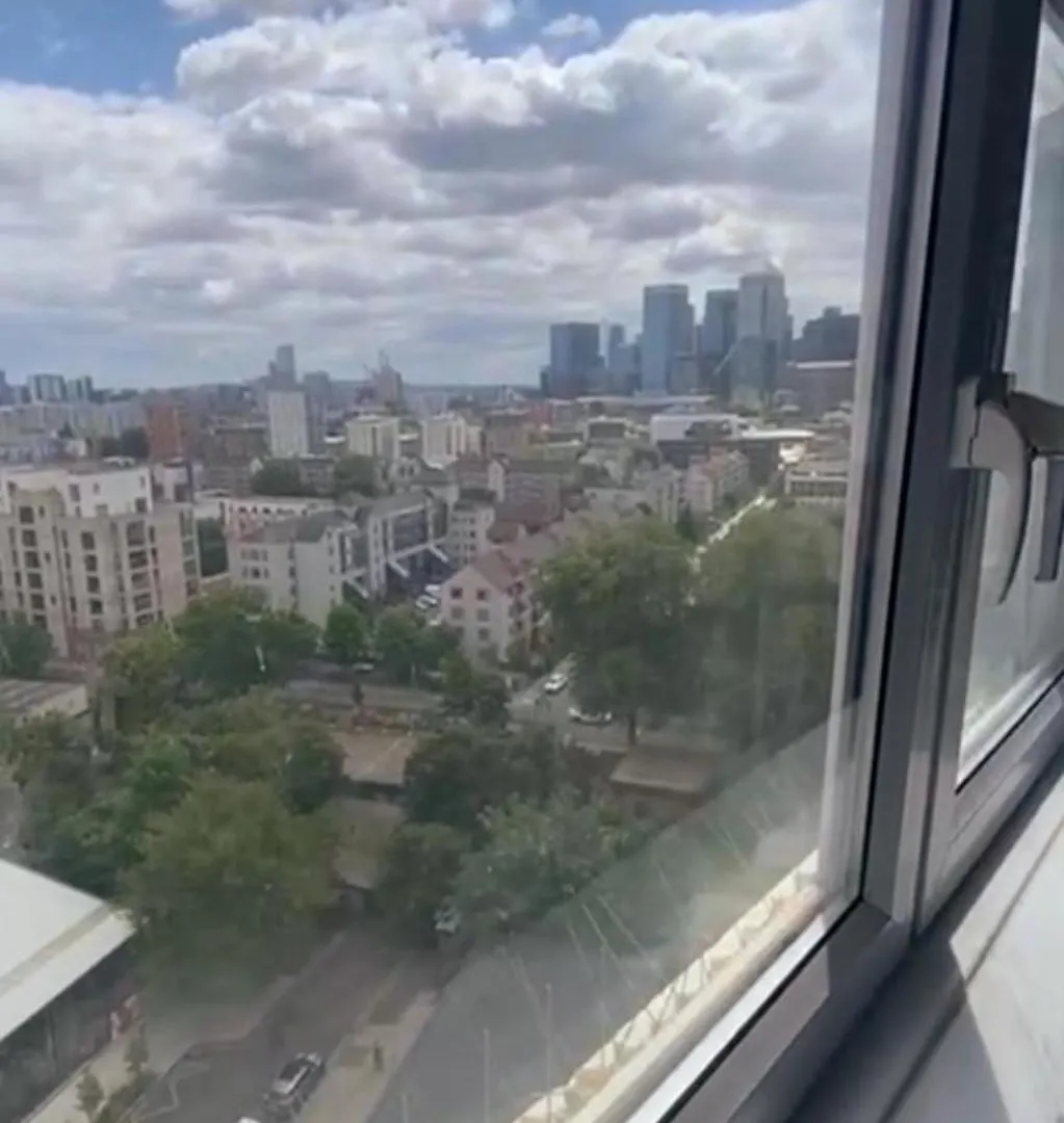 London -2 Bedroom - Breathtaking Views London Skyline Canary Warf