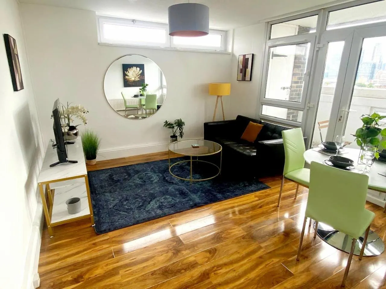 London -2 Bedroom - Breathtaking Views London Skyline Canary Warf Apartment