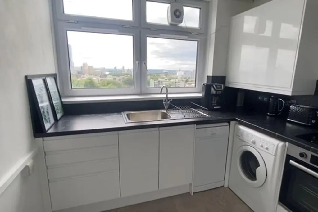 Apartment London -2 Bedroom - Breathtaking Views London Skyline Canary Warf