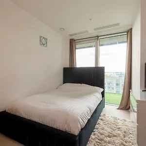 Canary Luxe Apartment