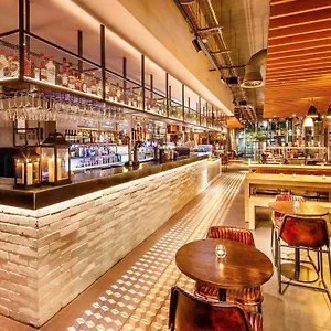 3* Отель Ibis Canning Town